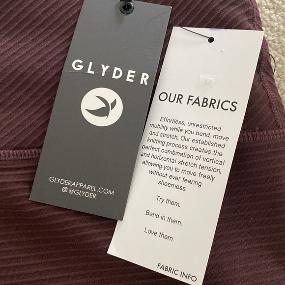 Deep plum glider brand leggings/size small - Picture 2 of 9